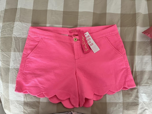 Lilly Pulitzer Buttercup Stretch Shorts - Size 14